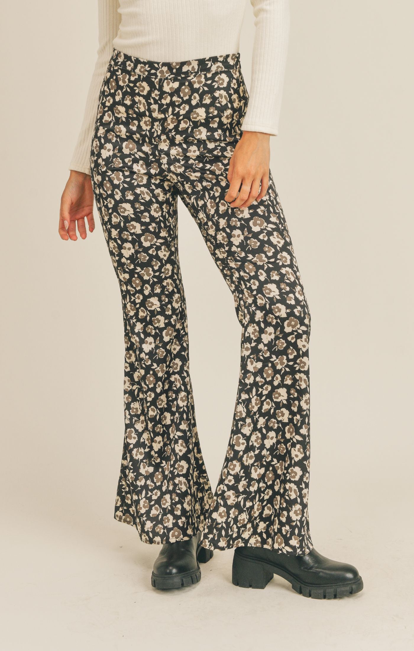 Black Multi Rosa Prima Flared Pant