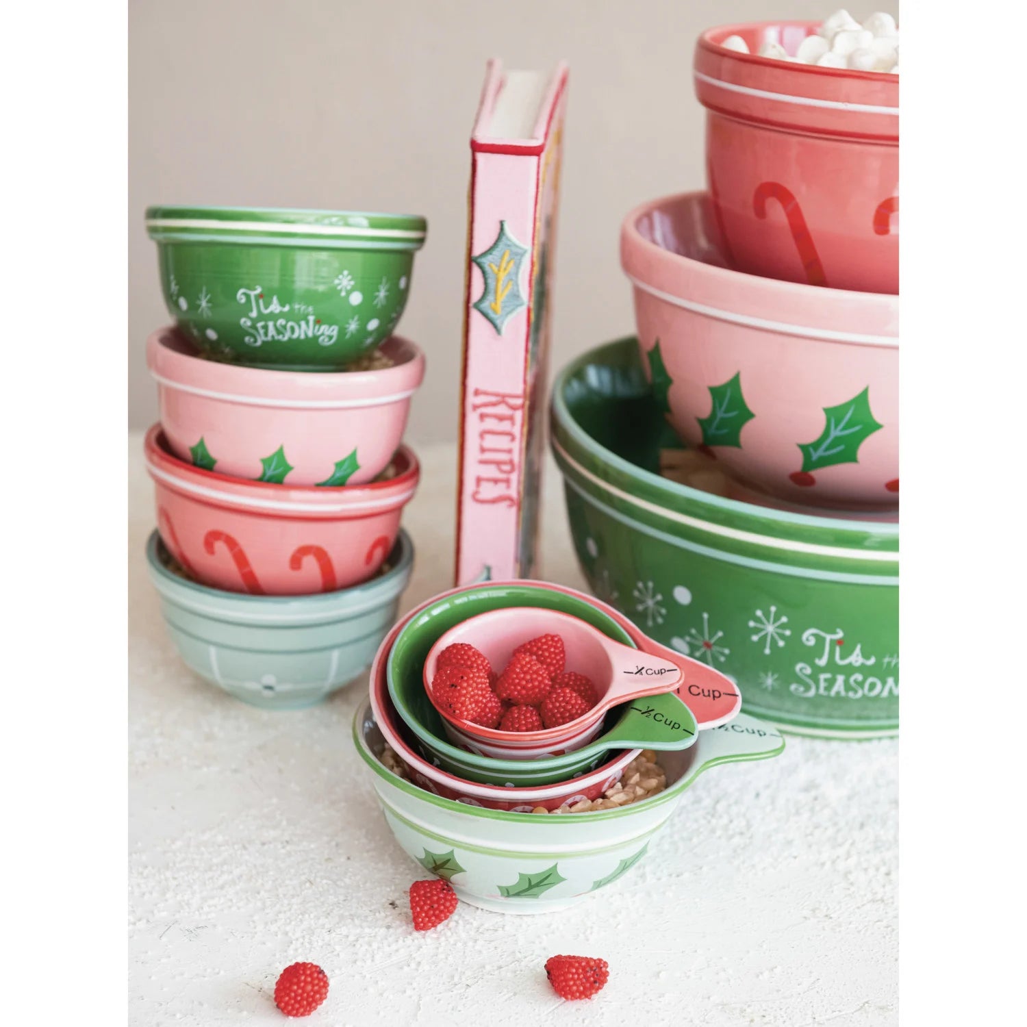 Holiday Measuring Cups Holiday Measuring Cups