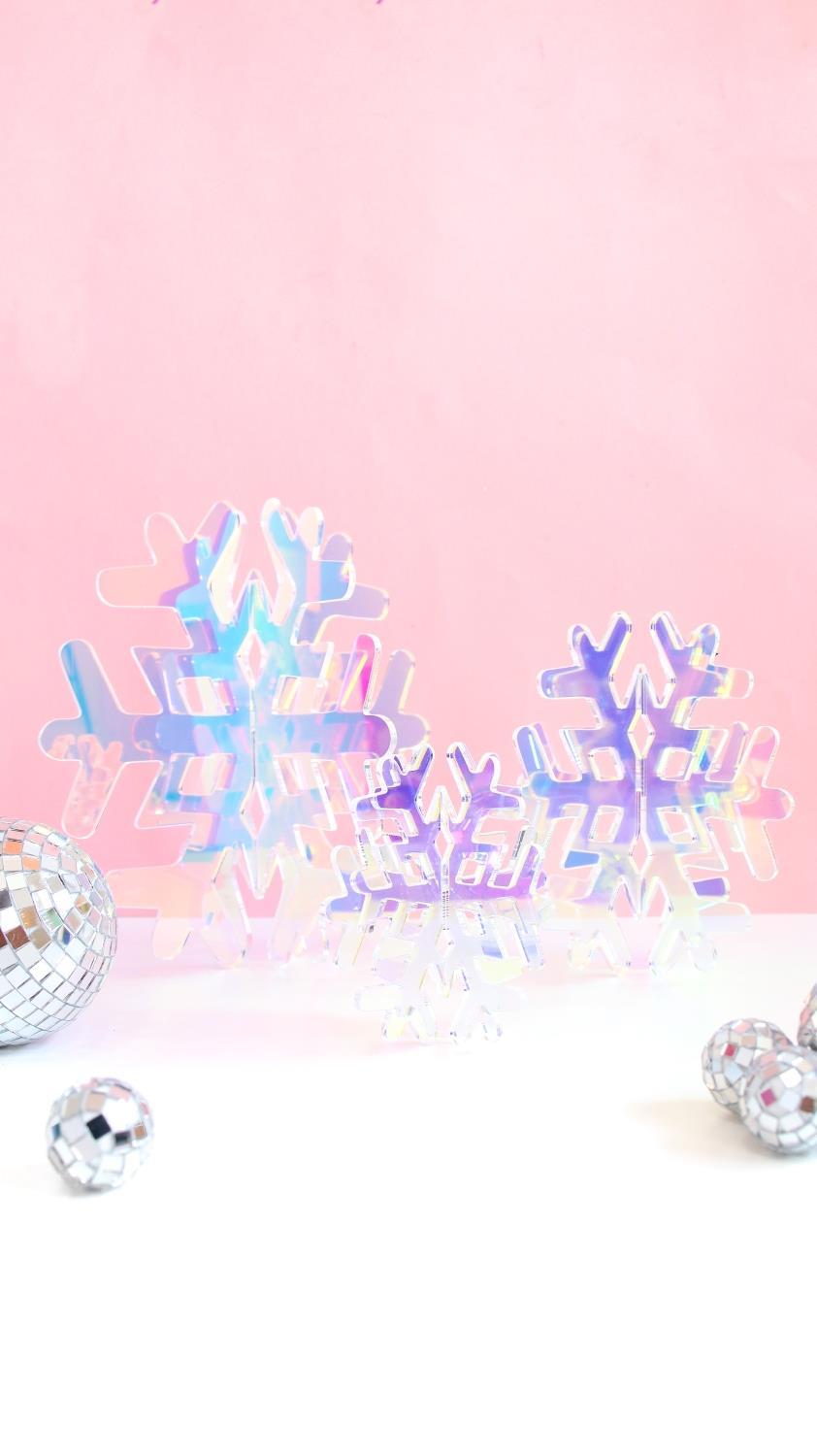 C.R. Gibson Kailo Chic Acrylic Snowflakes - Thumbnail 3