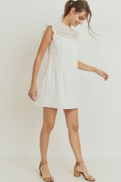 White S/L Ruffled Collar Dress