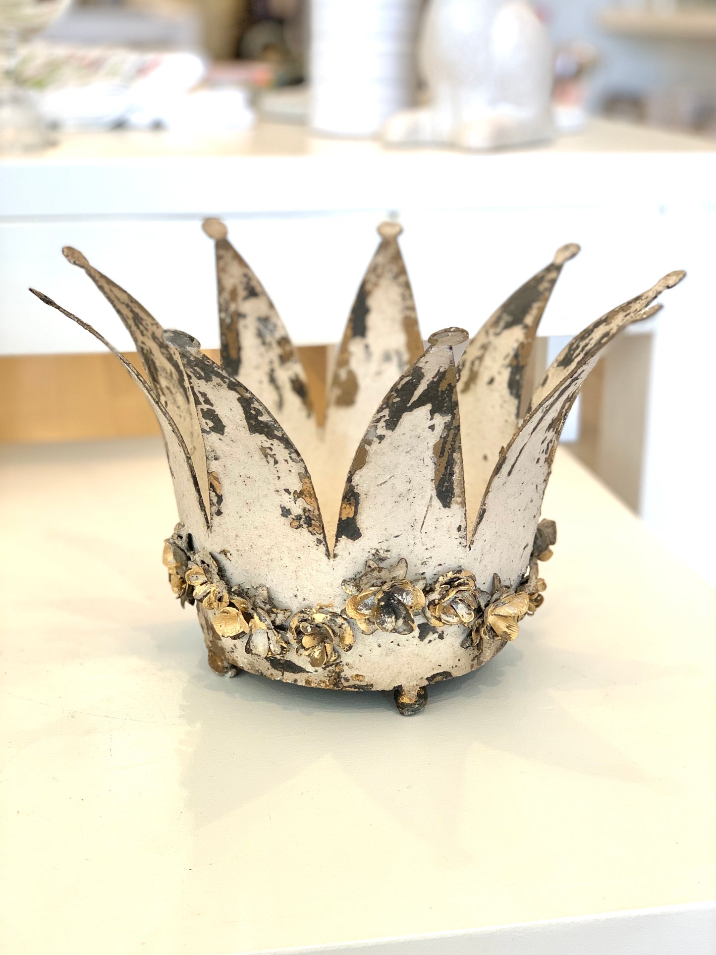 Sm. Decorative Metal Crown