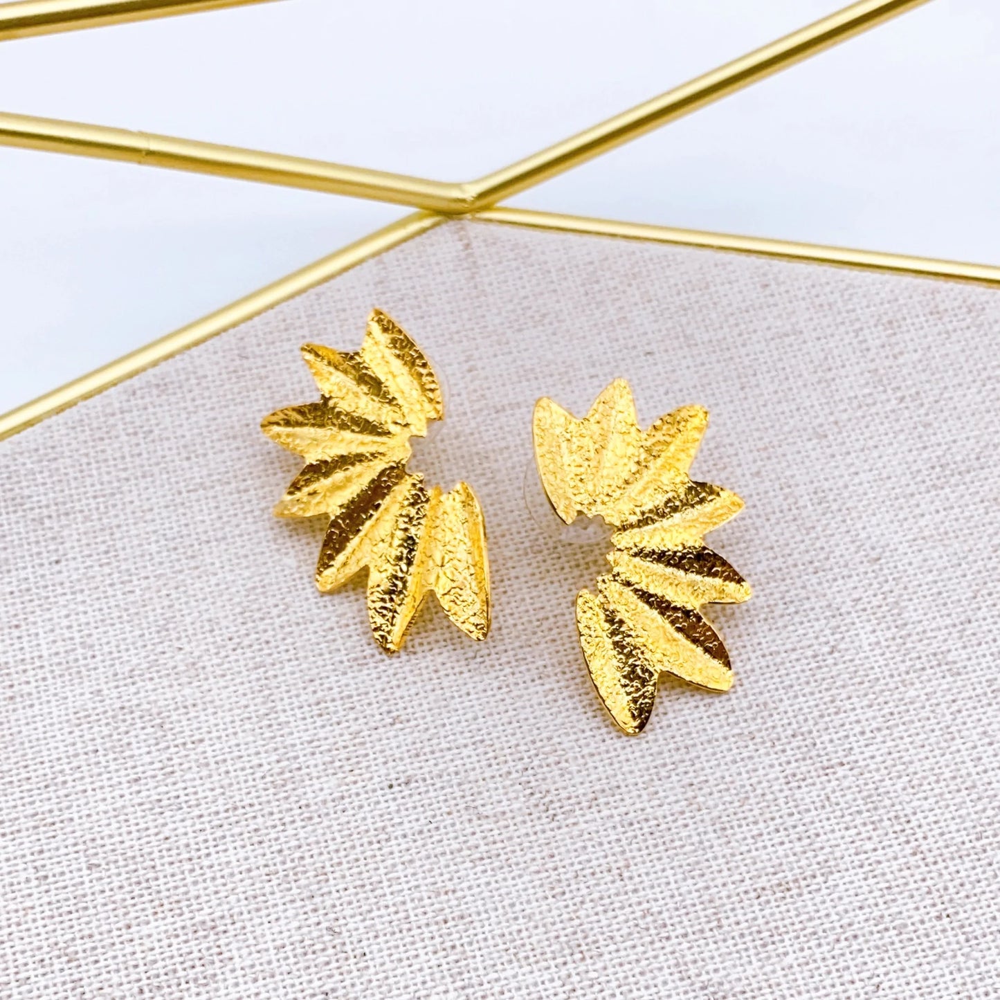 Mini Abientot Gold Wing Earrings